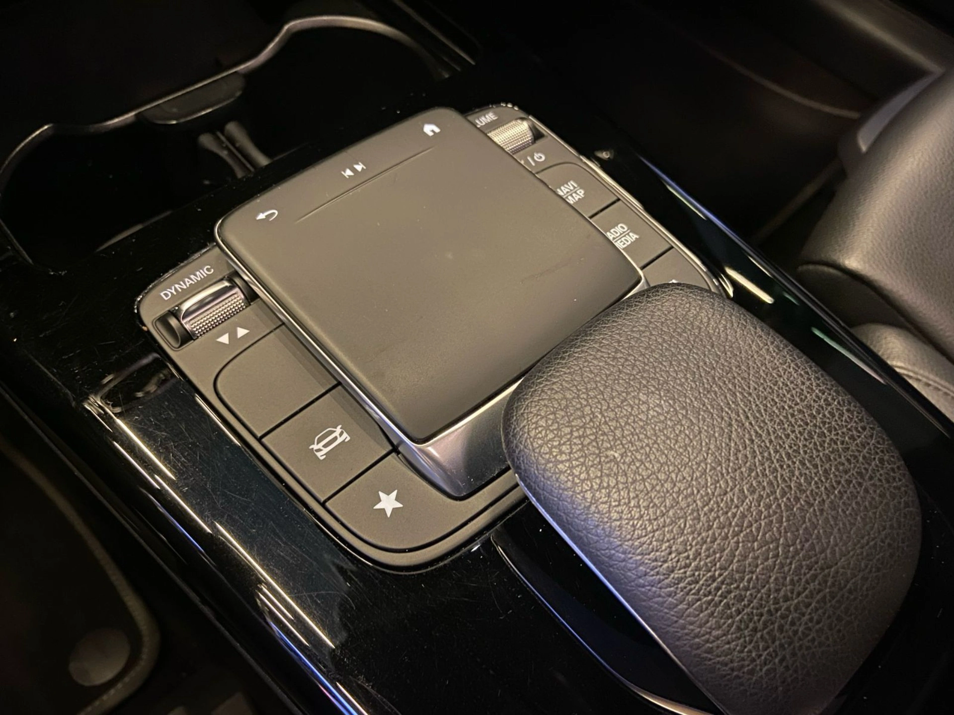 mercedes-benz A 200 1.3 CGI GASOLINA STYLE SEDAN 7G-DCT 2020