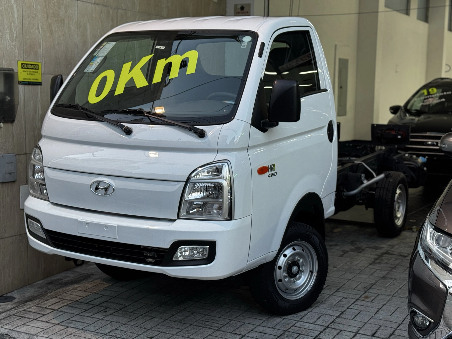 HYUNDAI HR 2.5 TURBO DIESEL CS 4WD MANUAL