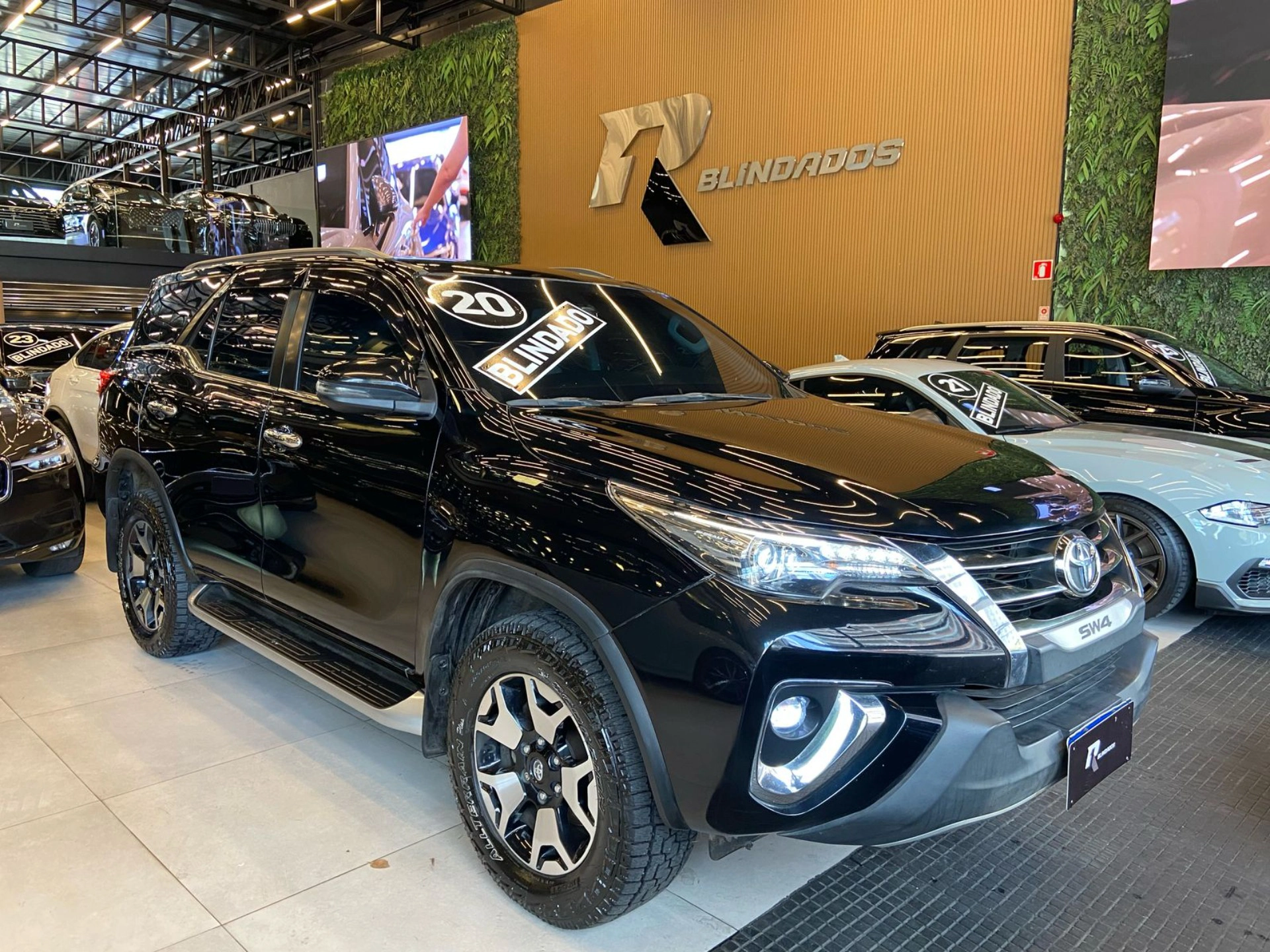 toyota HILUX SW4 2.8 SRX DIAMOND 4X4 7 LUGARES 16V TURBO INTERCOOLER DIESEL 4P AUTOMÁTICO 2020