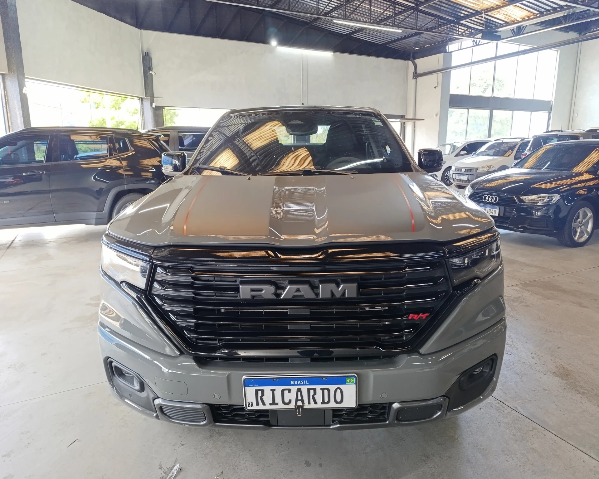 RAM RAMPAGE 2.0 HURRICANE 4 TURBO GASOLINA R/T 4X4 AUTOMÁTICO