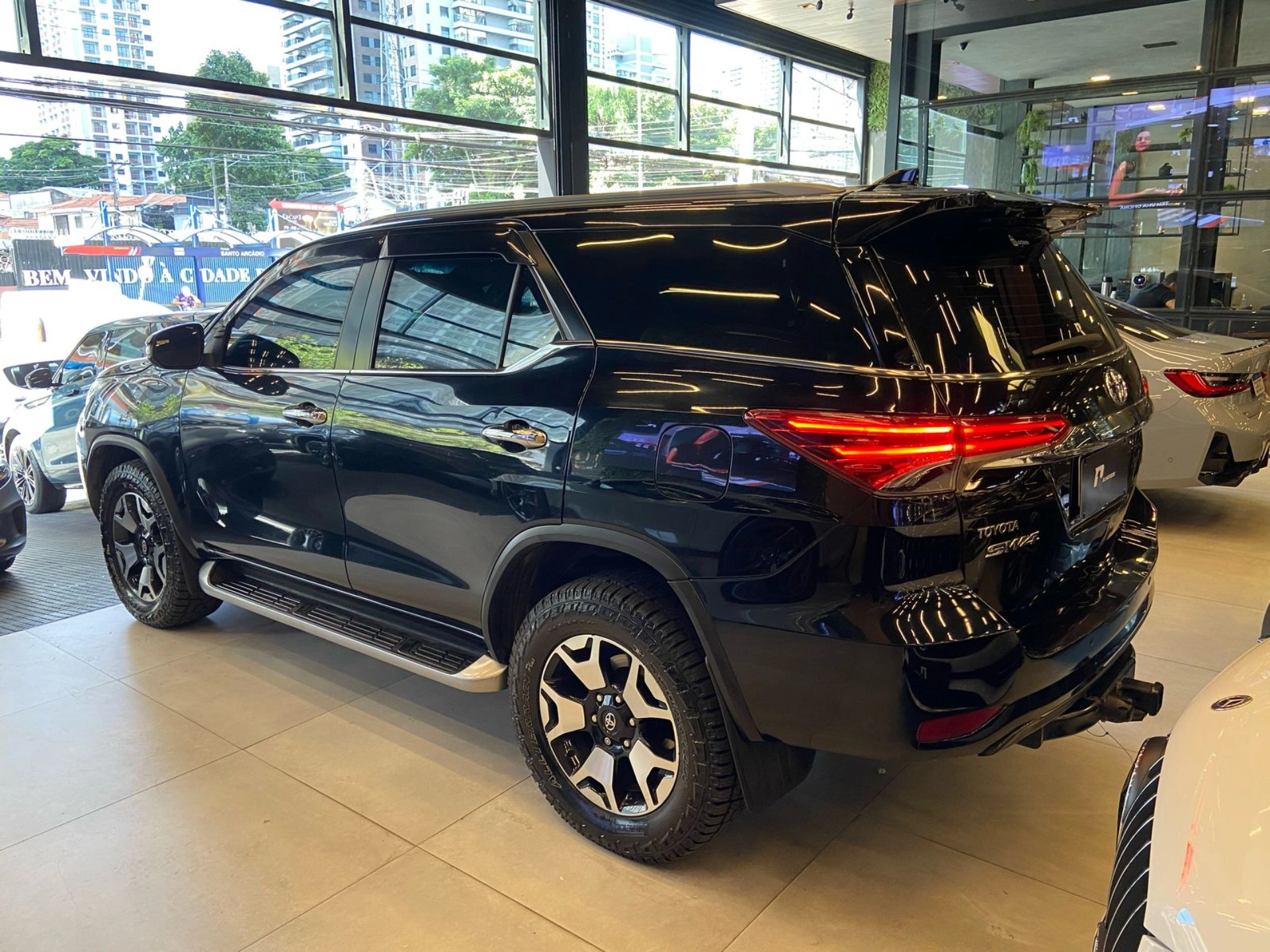 toyota HILUX SW4 2.8 SRX DIAMOND 4X4 7 LUGARES 16V TURBO INTERCOOLER DIESEL 4P AUTOMÁTICO 2020