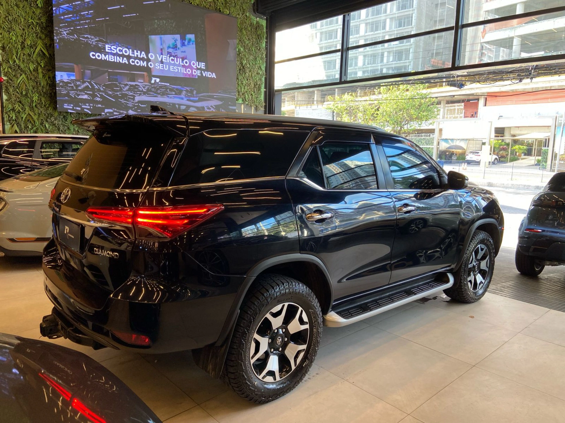 toyota HILUX SW4 2.8 SRX DIAMOND 4X4 7 LUGARES 16V TURBO INTERCOOLER DIESEL 4P AUTOMÁTICO 2020