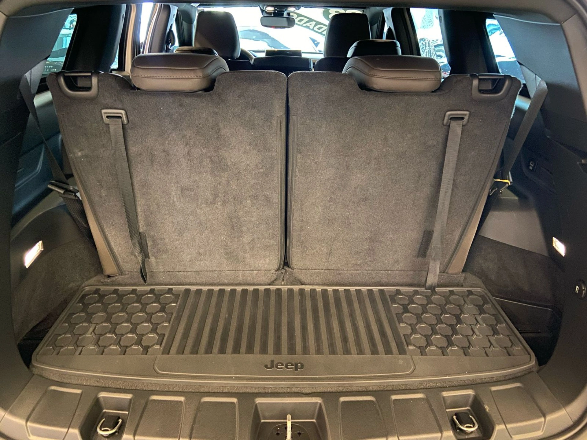 jeep COMMANDER 1.3 T270 TURBO FLEX OVERLAND AT6 2023