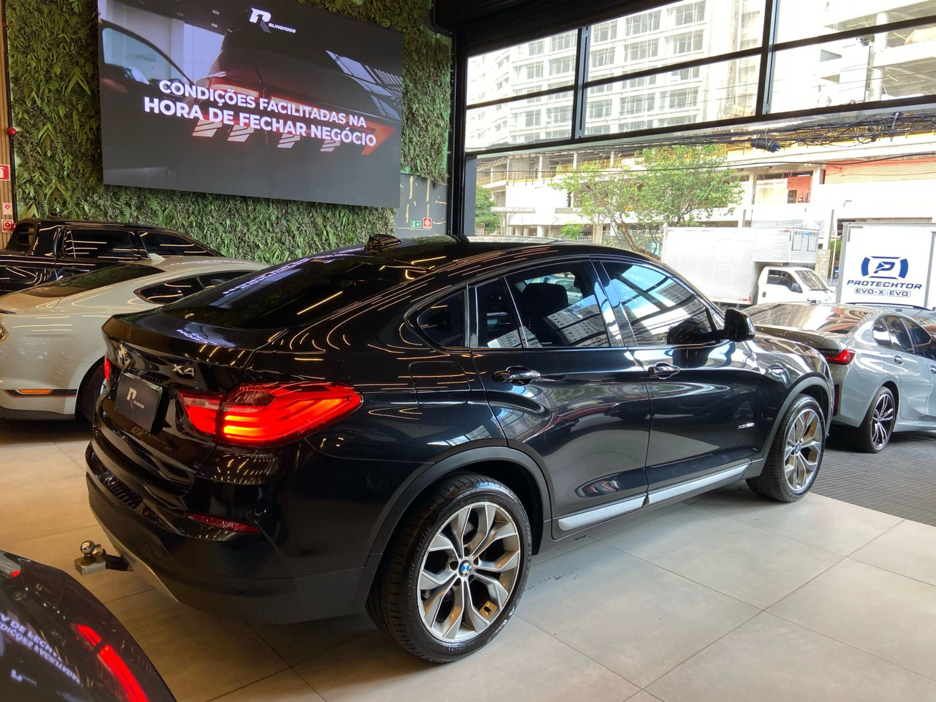 bmw X4 2.0 28I X LINE 4X4 16V TURBO GASOLINA 4P AUTOMÁTICO 2017