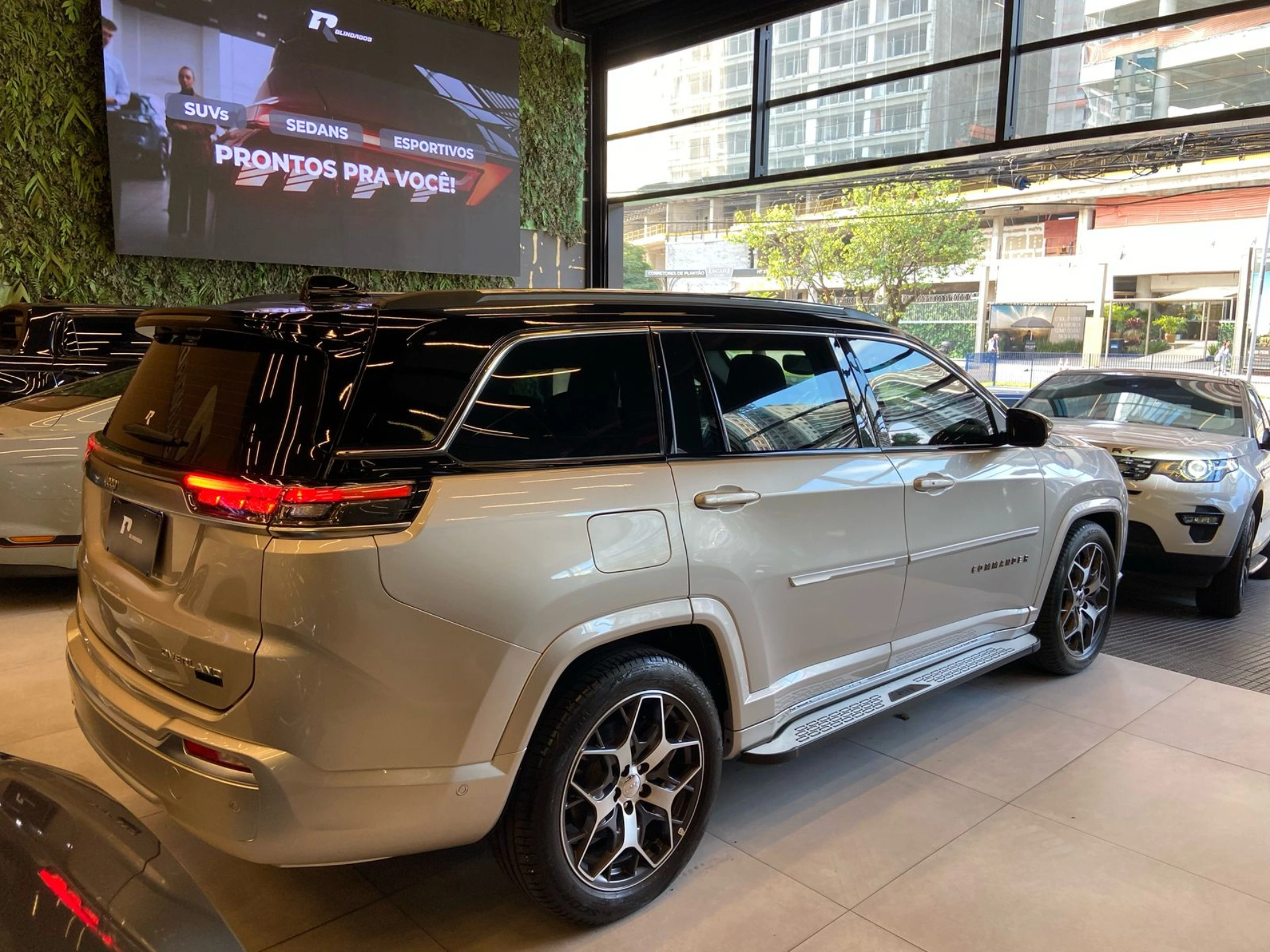 jeep COMMANDER 1.3 T270 TURBO FLEX OVERLAND AT6 2023