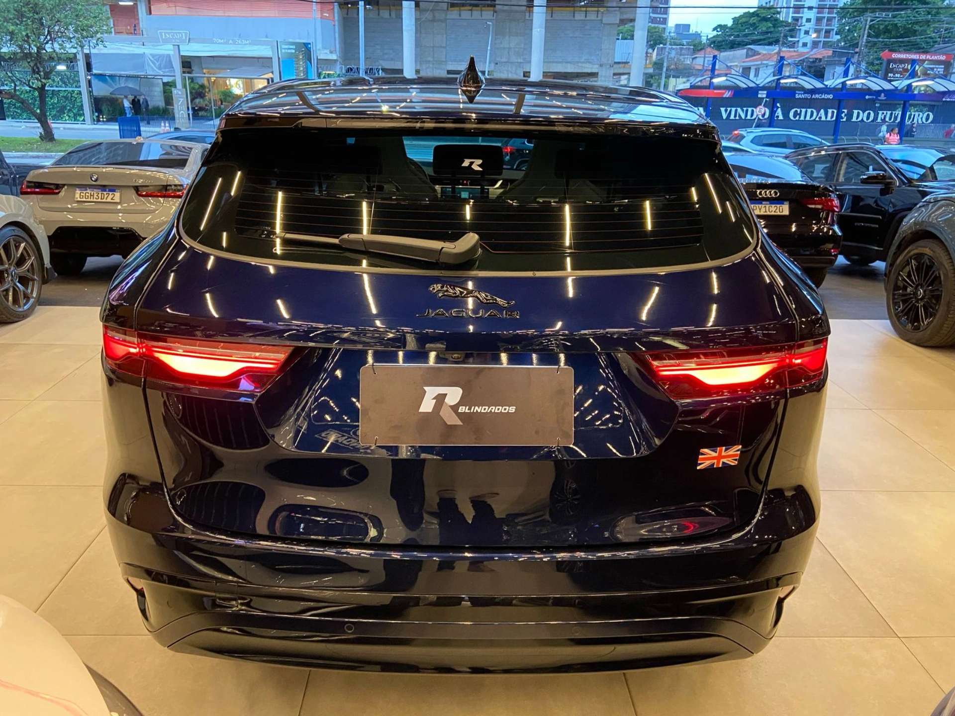 jaguar F-PACE 2.0 P400E PHEV R-DYNAMIC SE AWD AUTOMÁTICO 2024