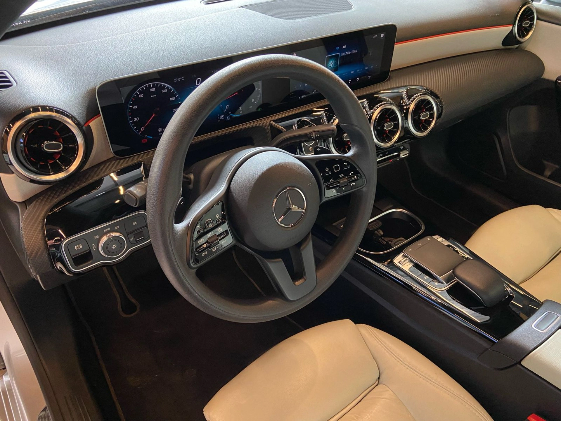 mercedes-benz A 200 1.3 CGI GASOLINA 7G-DCT 2019