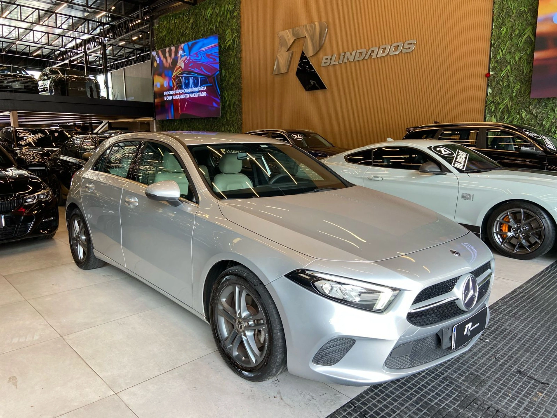 mercedes-benz A 200 1.3 CGI GASOLINA 7G-DCT 2019