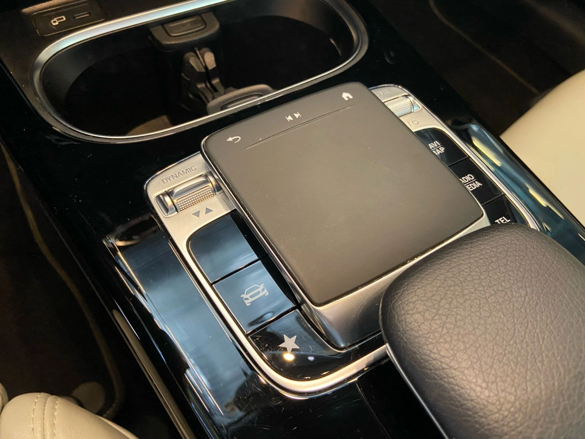 mercedes-benz A 200 1.3 CGI GASOLINA 7G-DCT 2019