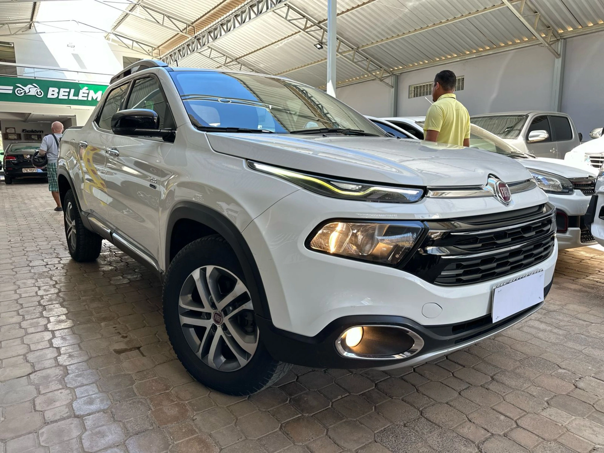 FIAT TORO 2.0 16V TURBO DIESEL VOLCANO 4WD AT9