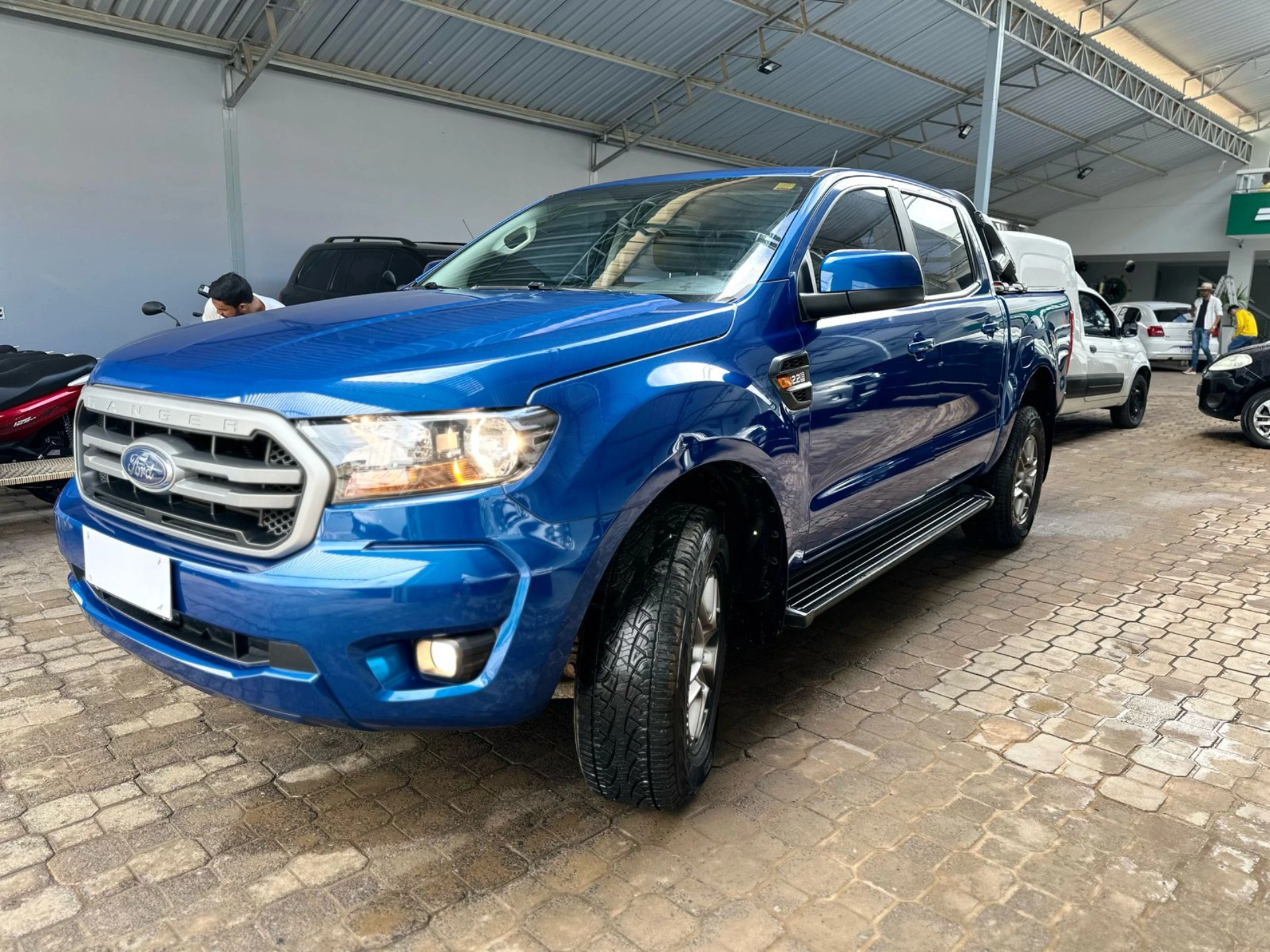 FORD RANGER 2.2 XLS 4X4 CD 16V DIESEL 4P AUTOMÁTICO
