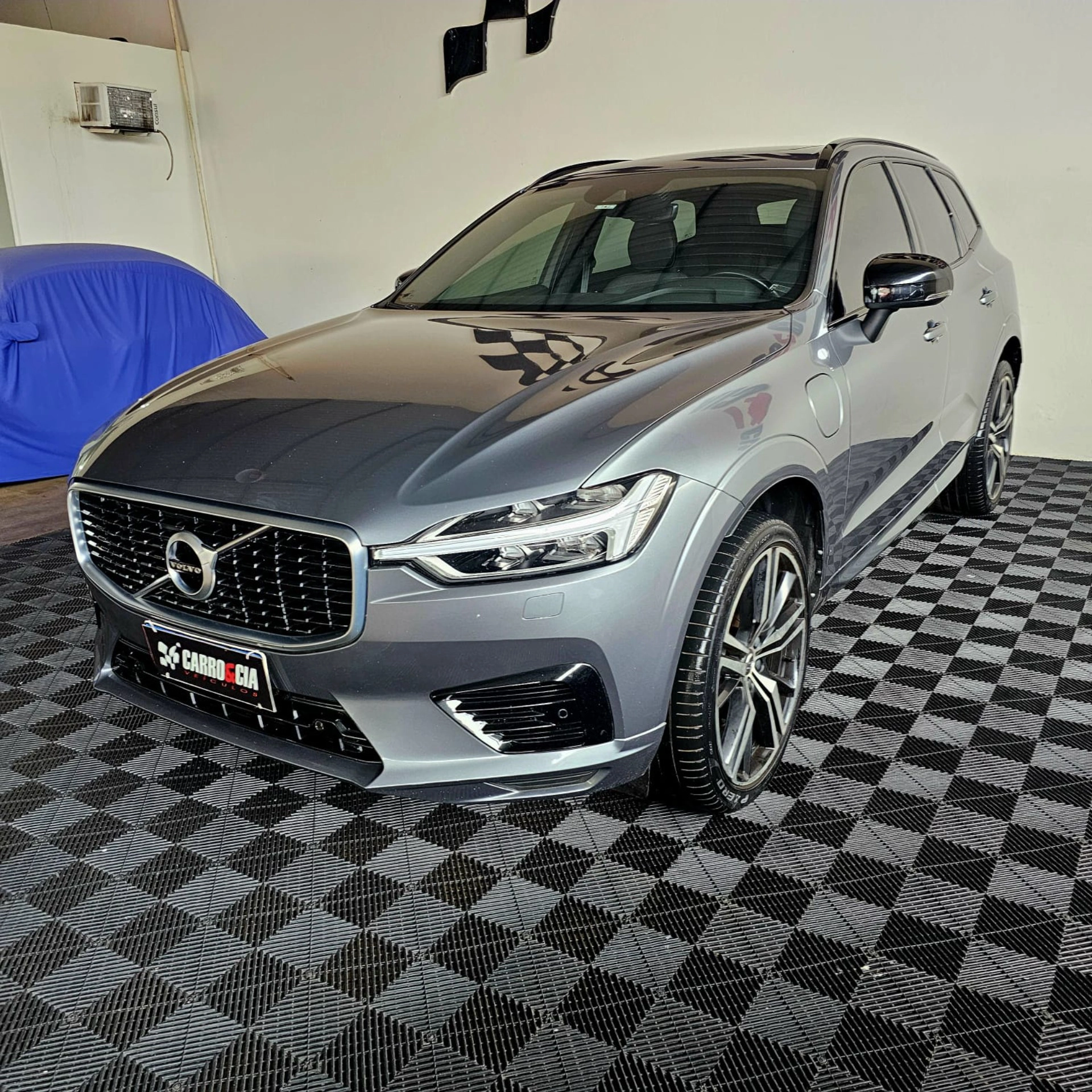 VOLVO XC60 2.0 T8 HYBRID R-DESIGN AWD GEARTRONIC