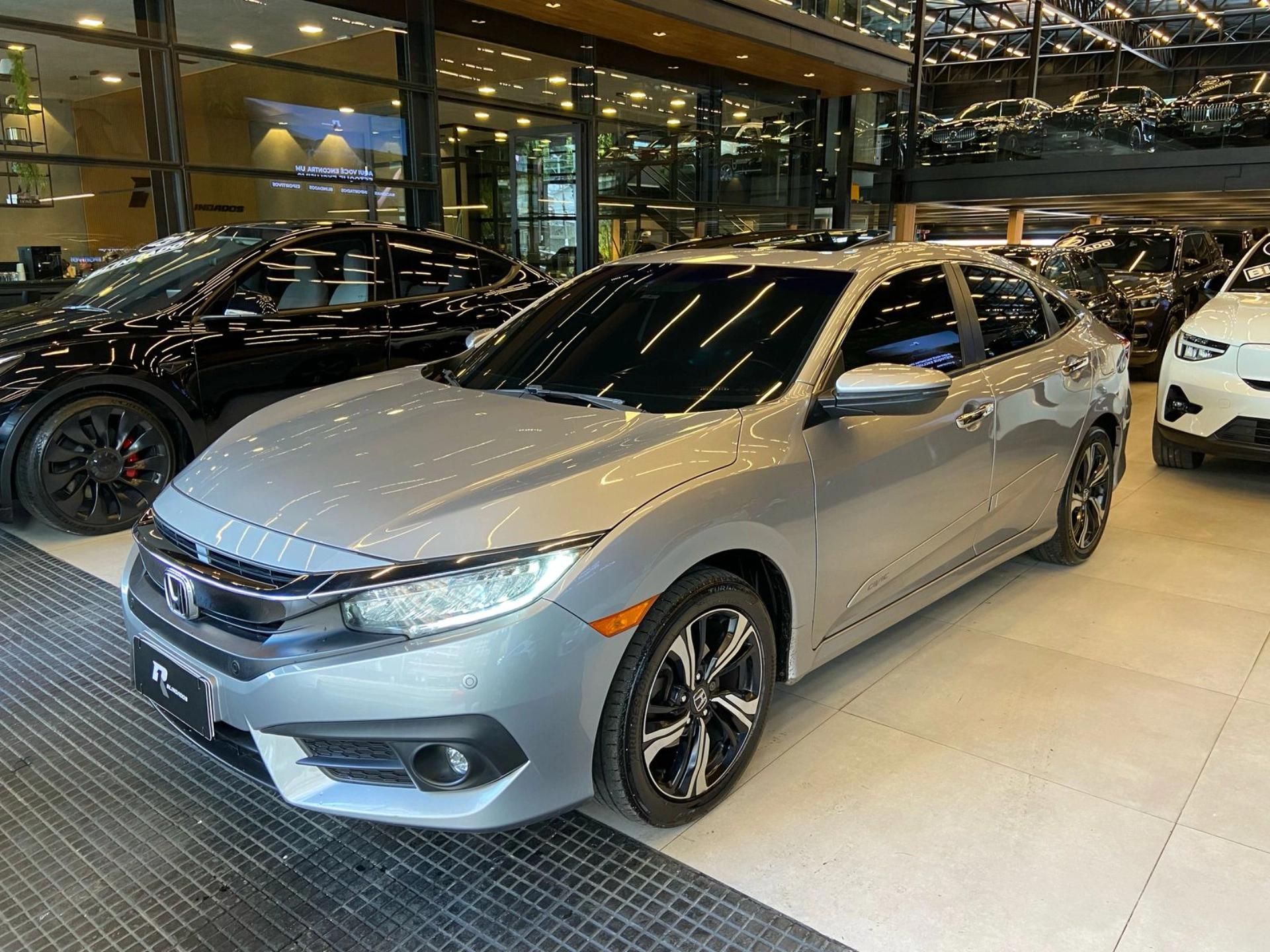 honda CIVIC 1.5 16V TURBO GASOLINA TOURING 4P CVT 2017 honda CIVIC 1.5 16V TURBO GASOLINA TOURING 4P CVT 2017