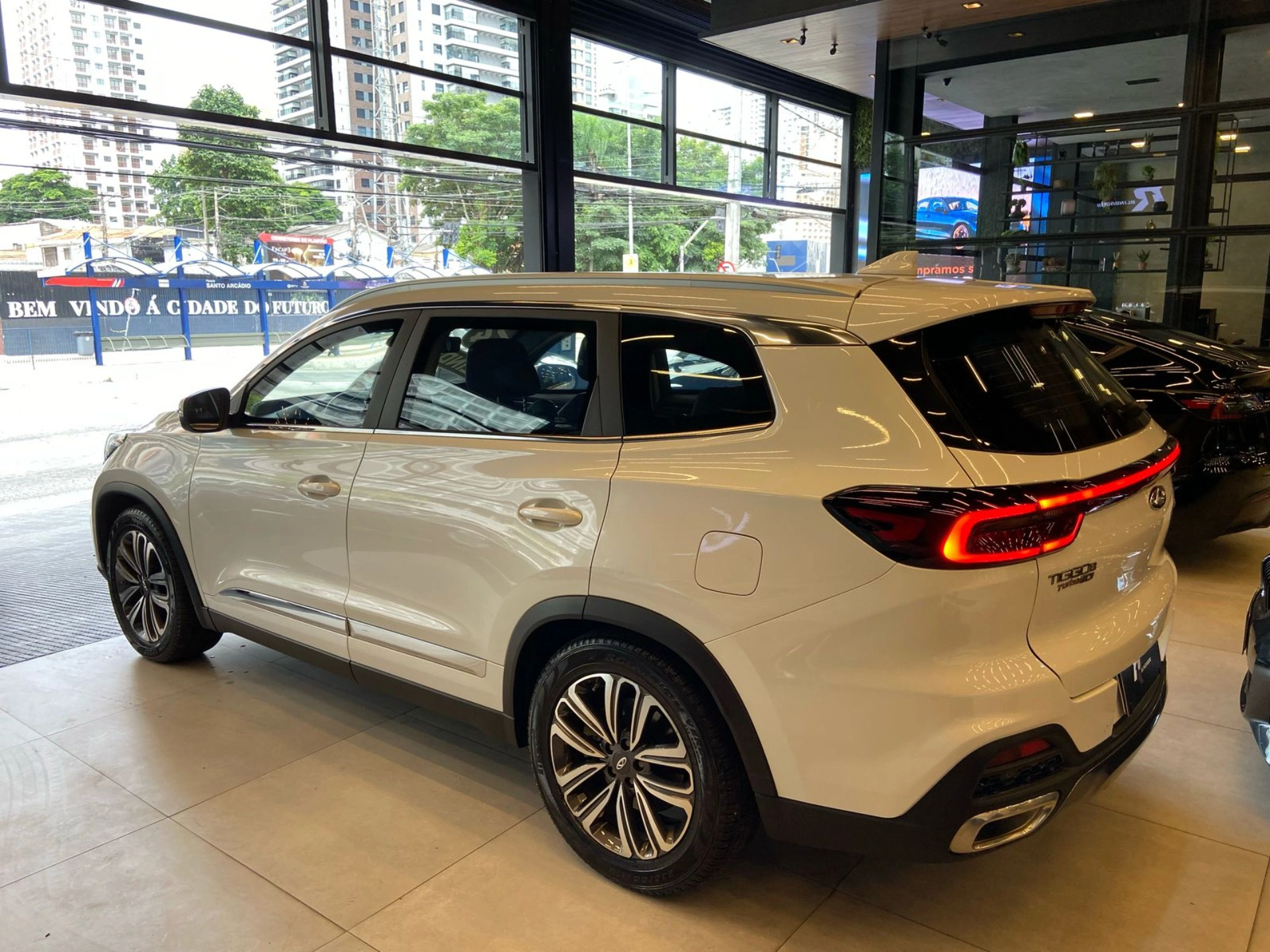caoa chery TIGGO 8 1.6 TGDI GASOLINA TXS MAX DRIVE DCT 2024