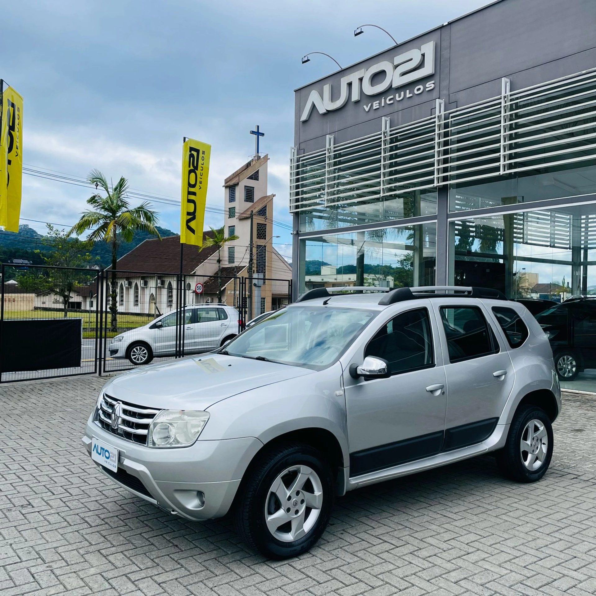 RENAULT DUSTER 2.0 DYNAMIQUE 4X2 16V FLEX 4P AUTOMÁTICO