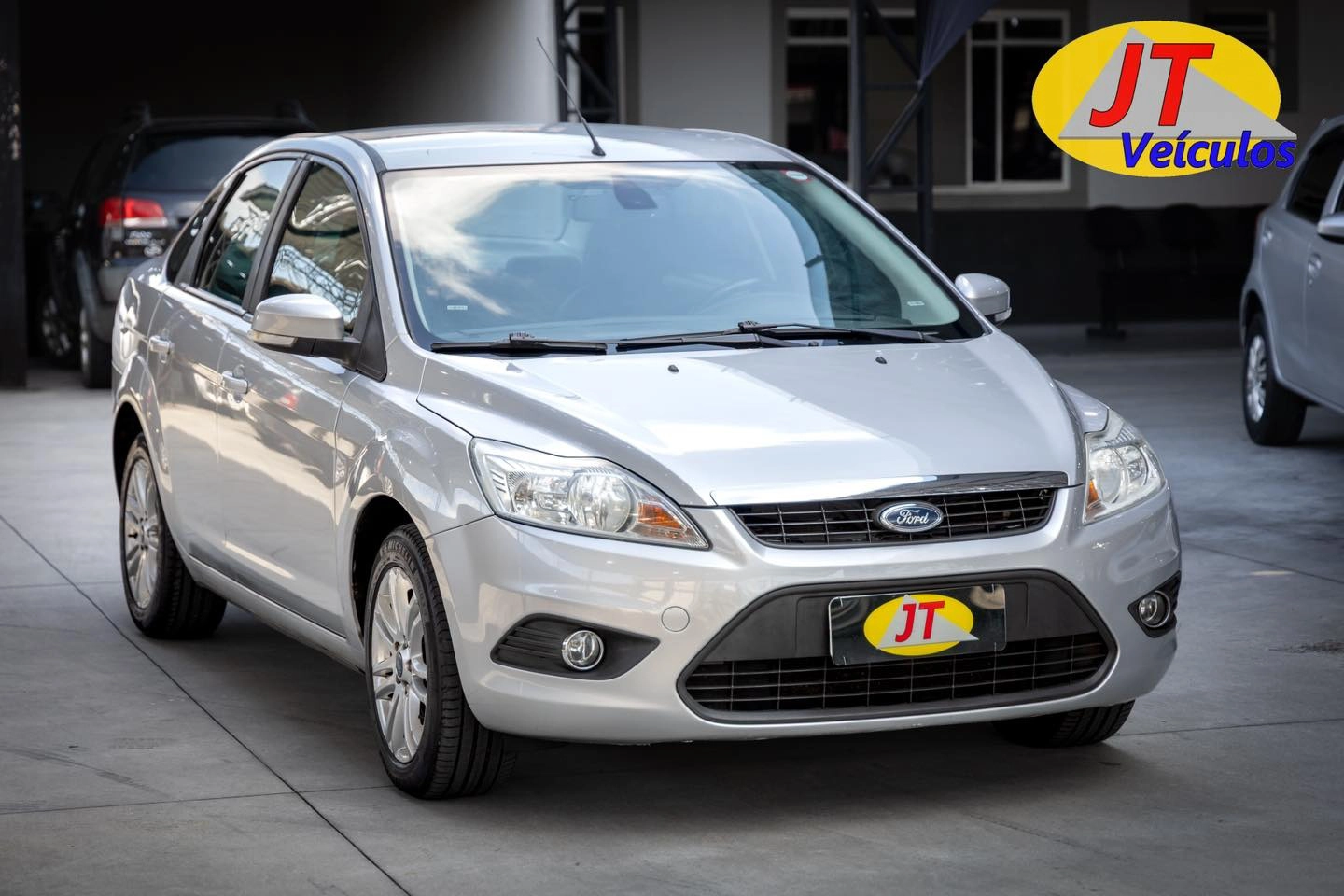 FORD FOCUS 2.0 GLX SEDAN 16V FLEX 4P AUTOMÁTICO