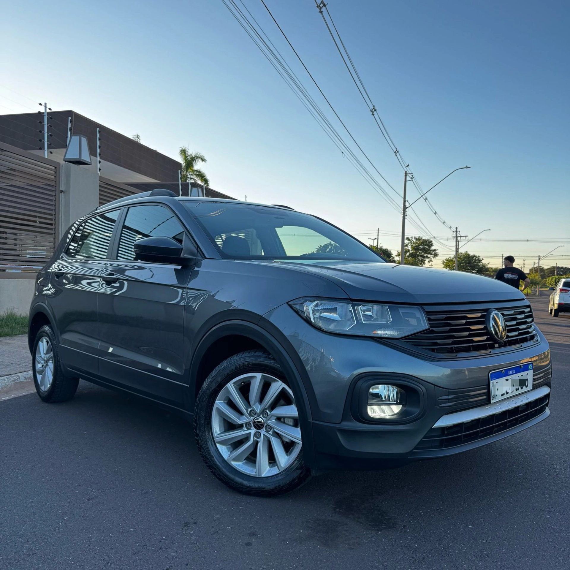 VOLKSWAGEN T-CROSS 1.0 200 TSI TOTAL FLEX AUTOMÁTICO