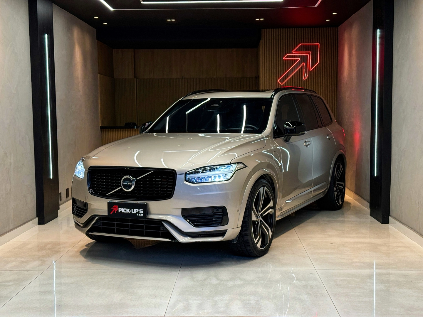 VOLVO XC90 2.0 T8 RECHARGE ULTIMATE DARK AWD GEARTRONIC