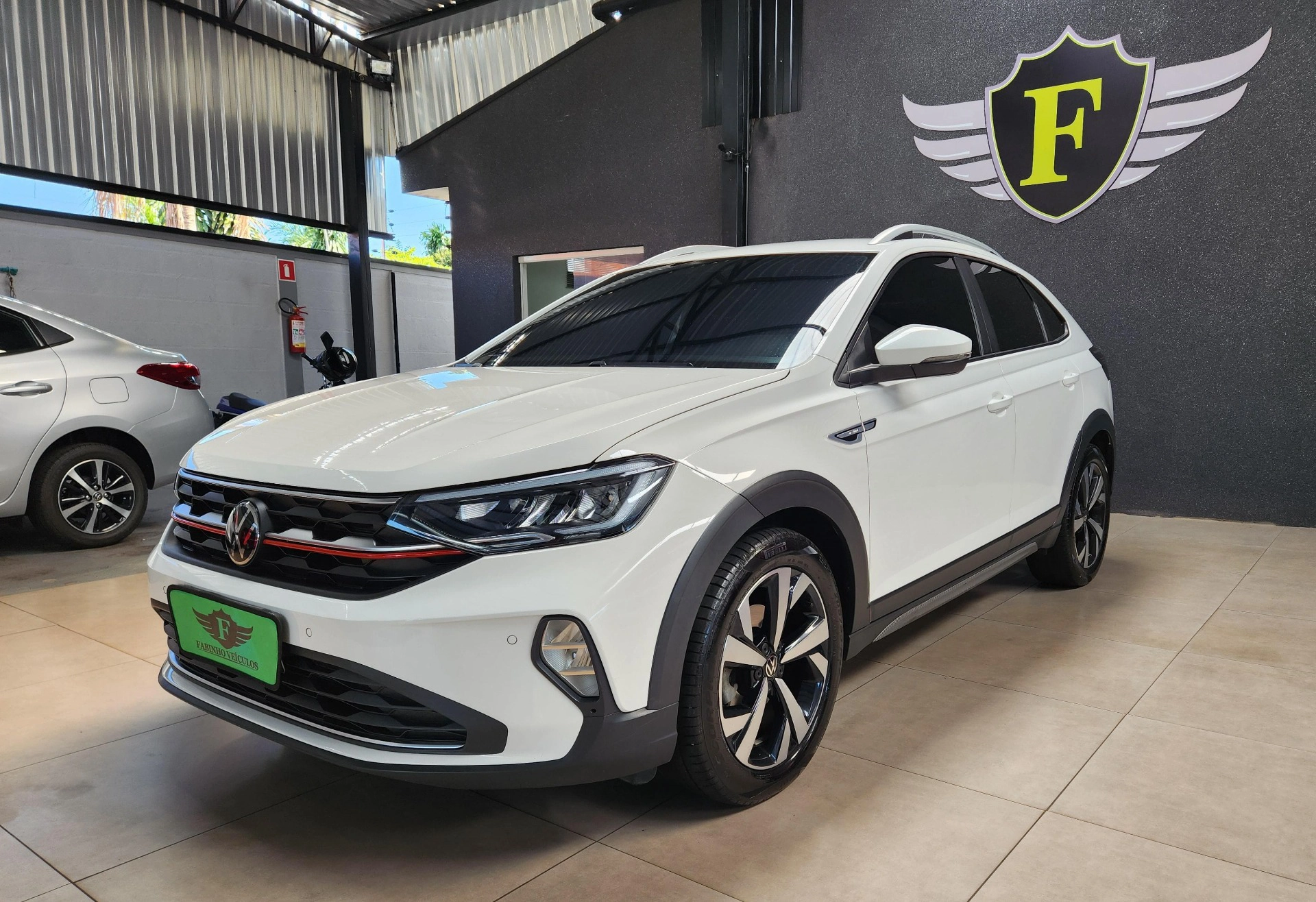 VOLKSWAGEN NIVUS 1.0 200 TSI TOTAL FLEX HIGHLINE AUTOMÁTICO