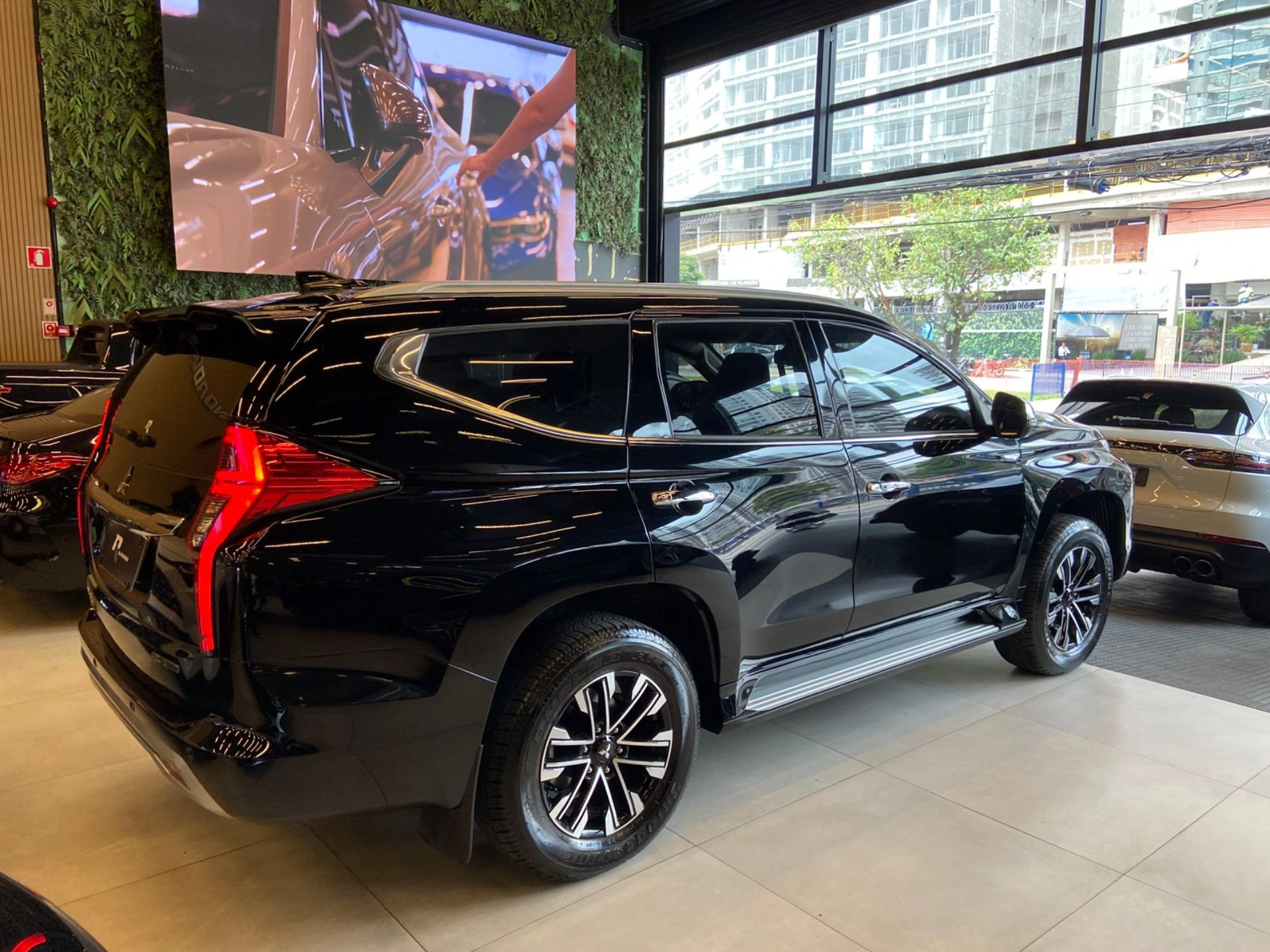 mitsubishi PAJERO SPORT 2.4 16V MIVEC TURBO DIESEL HPE-S AWD AUTOMÁTICO 2024