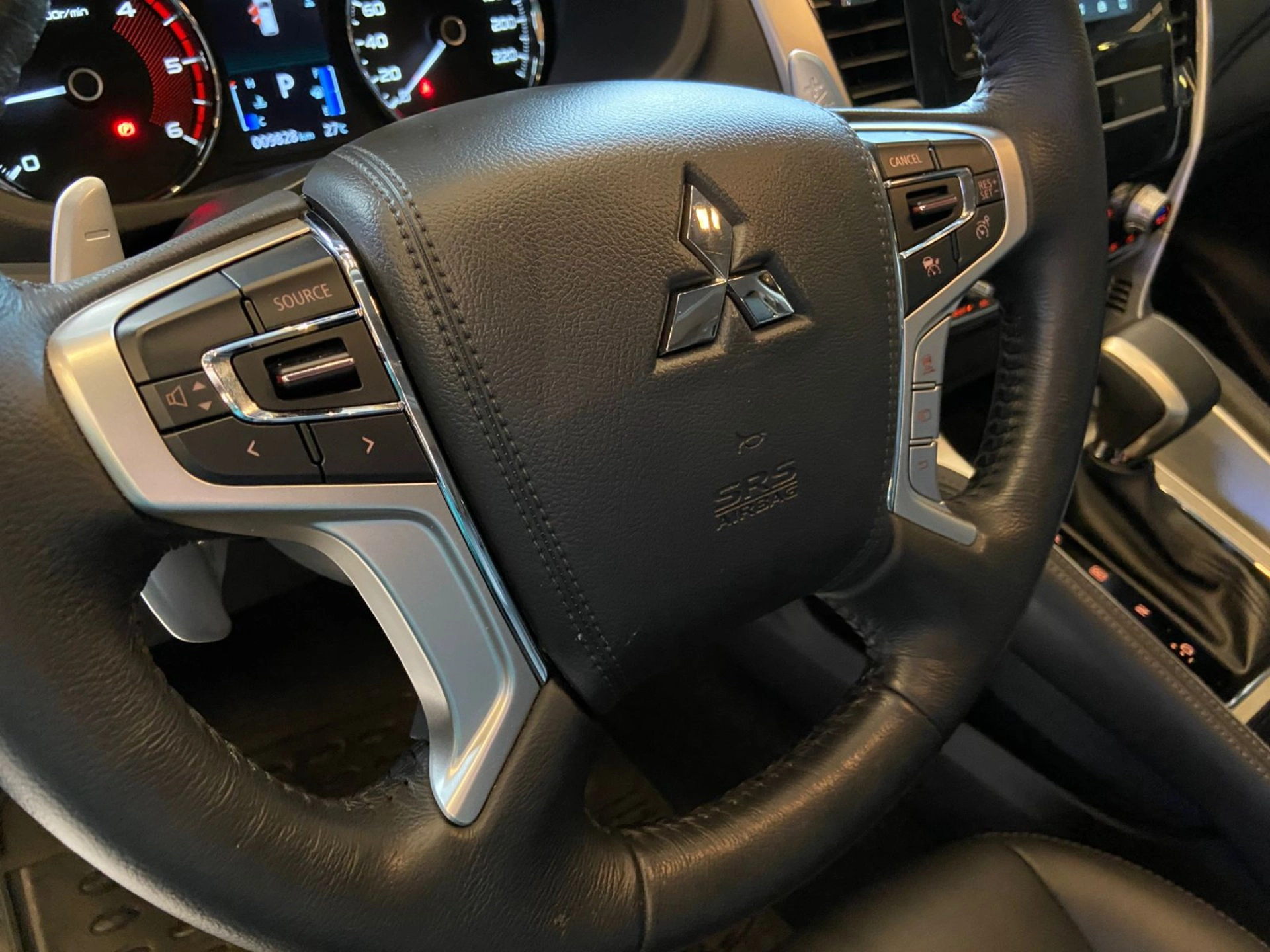 mitsubishi PAJERO SPORT 2.4 16V MIVEC TURBO DIESEL HPE-S AWD AUTOMÁTICO 2024