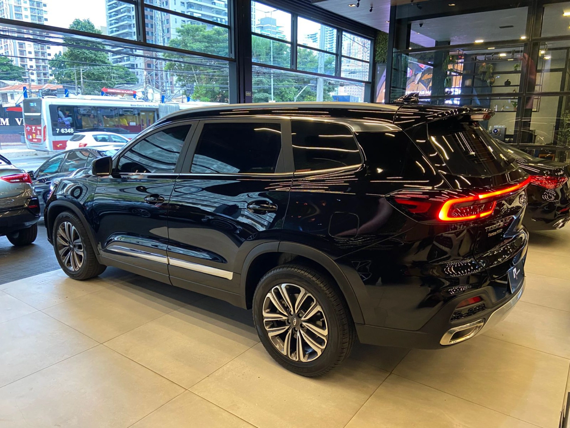 caoa chery TIGGO 8 1.6 TGDI GASOLINA TXS MAX DRIVE DCT 2024