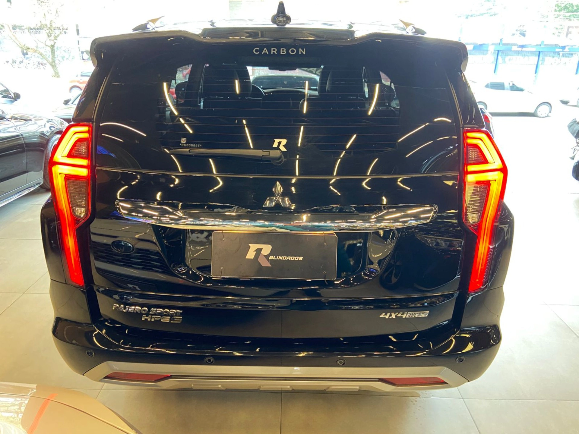mitsubishi PAJERO SPORT 2.4 16V MIVEC TURBO DIESEL HPE-S AWD AUTOMÁTICO 2024