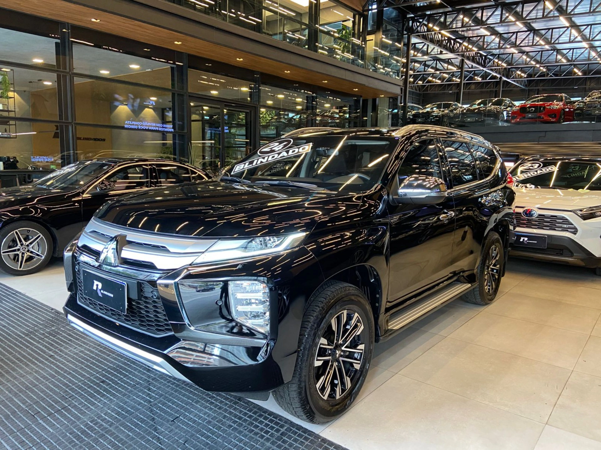 mitsubishi PAJERO SPORT 2.4 16V MIVEC TURBO DIESEL HPE-S AWD AUTOMÁTICO 2024