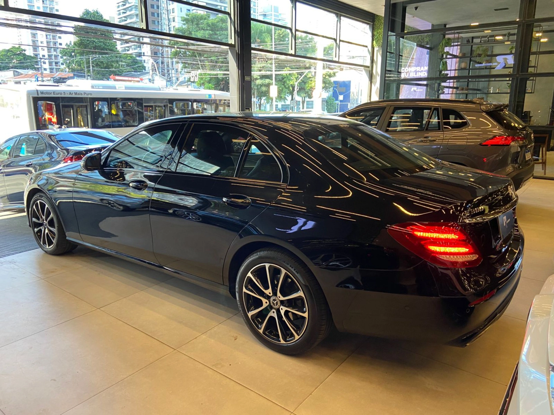 mercedes-benz E 300 2.0 CGI GASOLINA AVANTGARDE 9G-TRONIC 2019