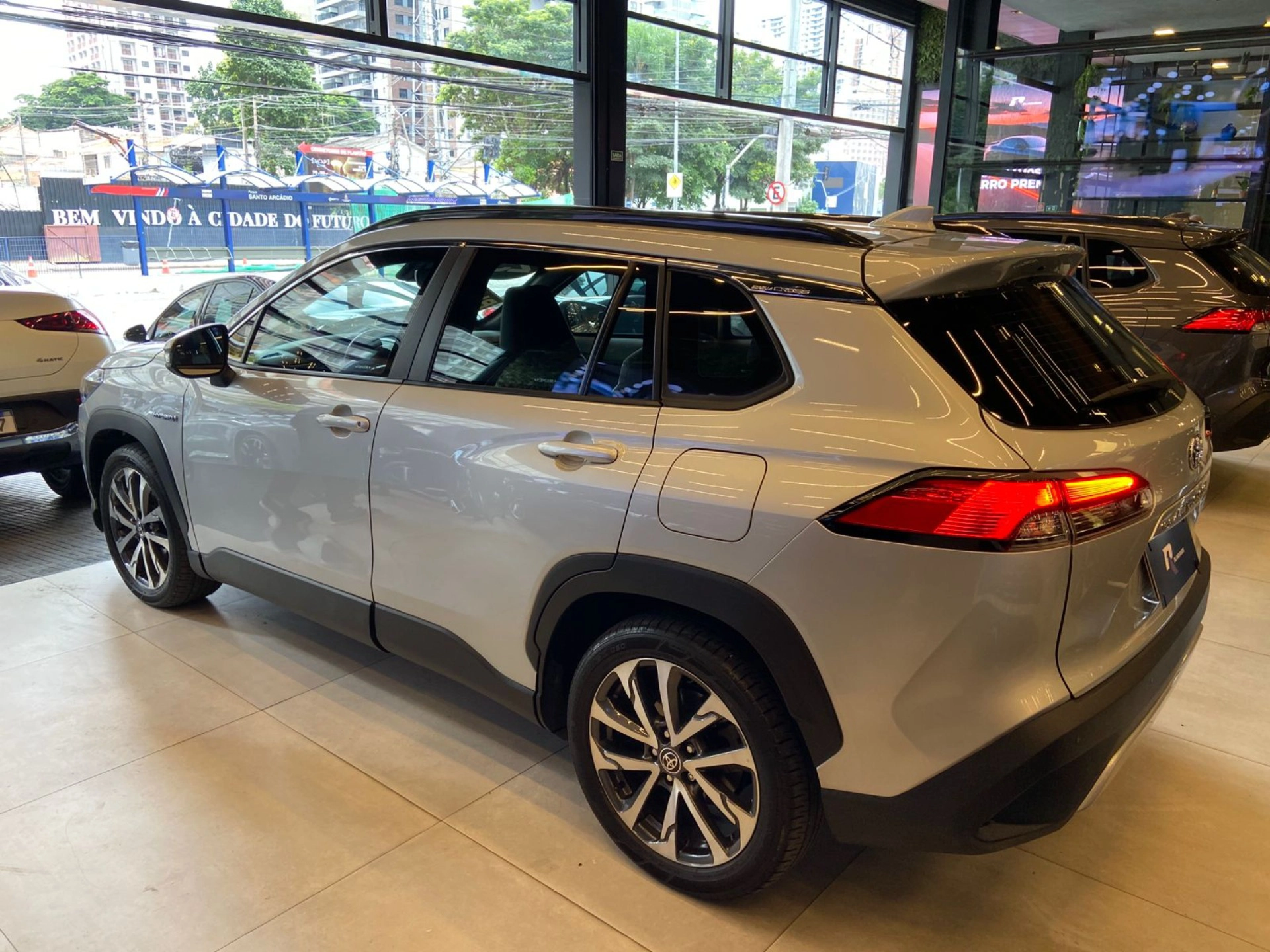 toyota COROLLA CROSS 1.8 VVT-I HYBRID FLEX XRV CVT 2023