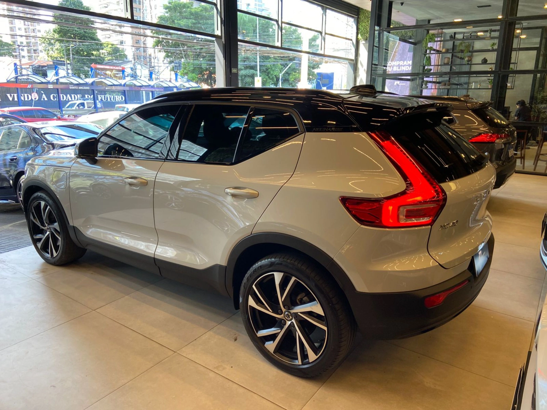 volvo XC40 1.5 T5 RECHARGE R-DESIGN GEARTRONIC 2021