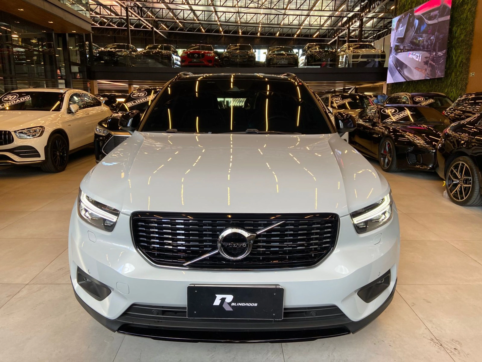 volvo XC40 1.5 T5 RECHARGE R-DESIGN GEARTRONIC 2021