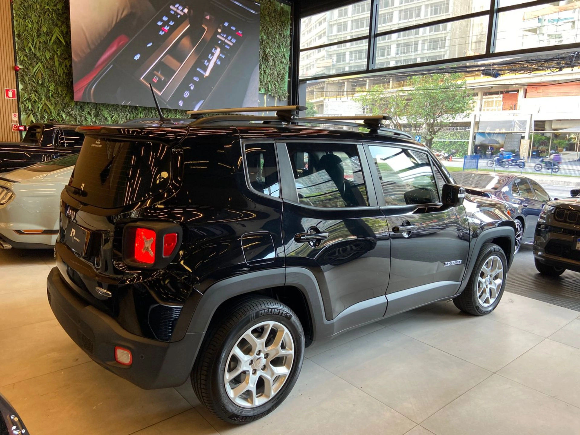 jeep RENEGADE 2.0 16V TURBO DIESEL LONGITUDE 4P 4X4 AUTOMÁTICO 2016