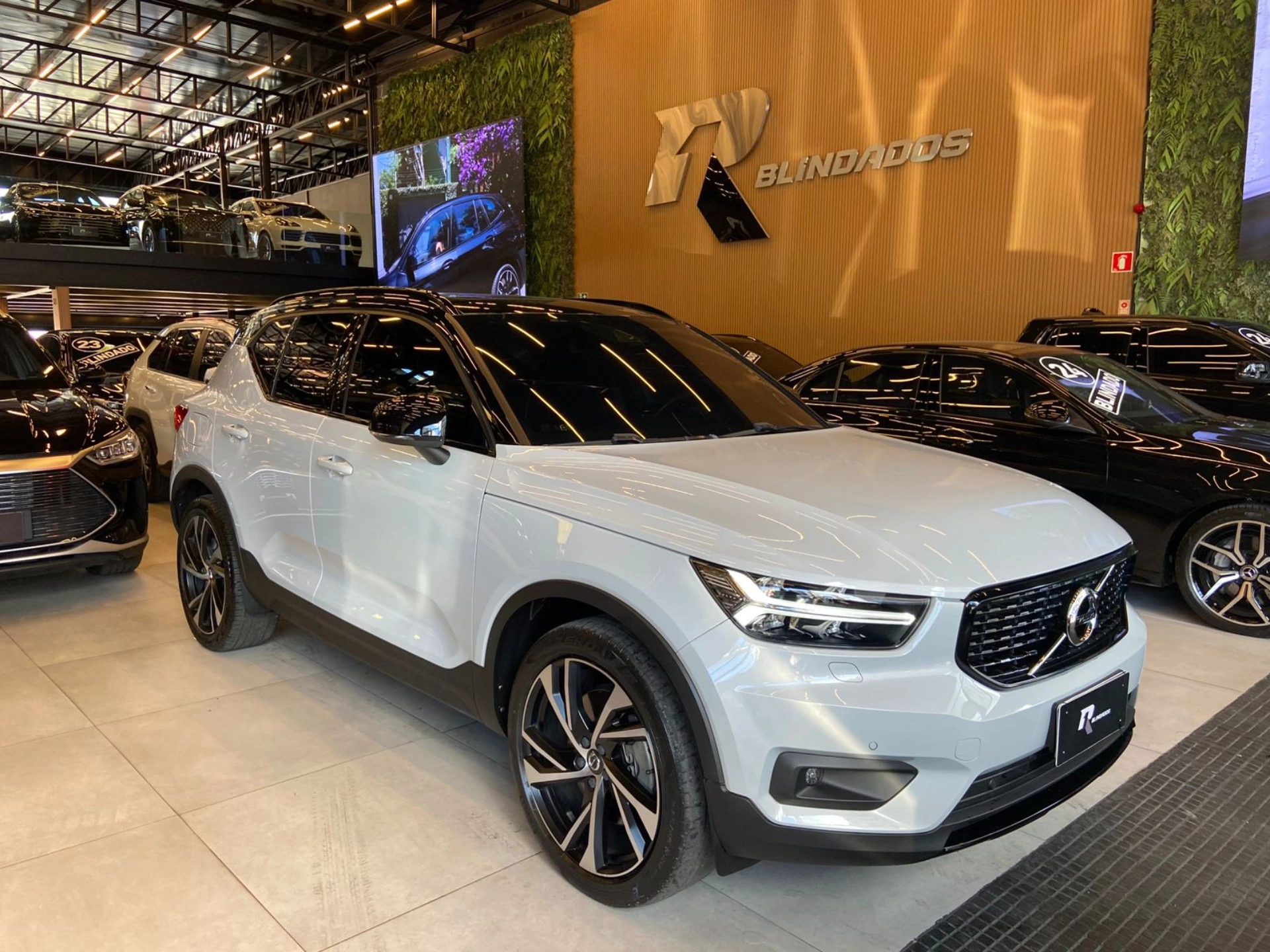 volvo XC40 1.5 T5 RECHARGE R-DESIGN GEARTRONIC 2021