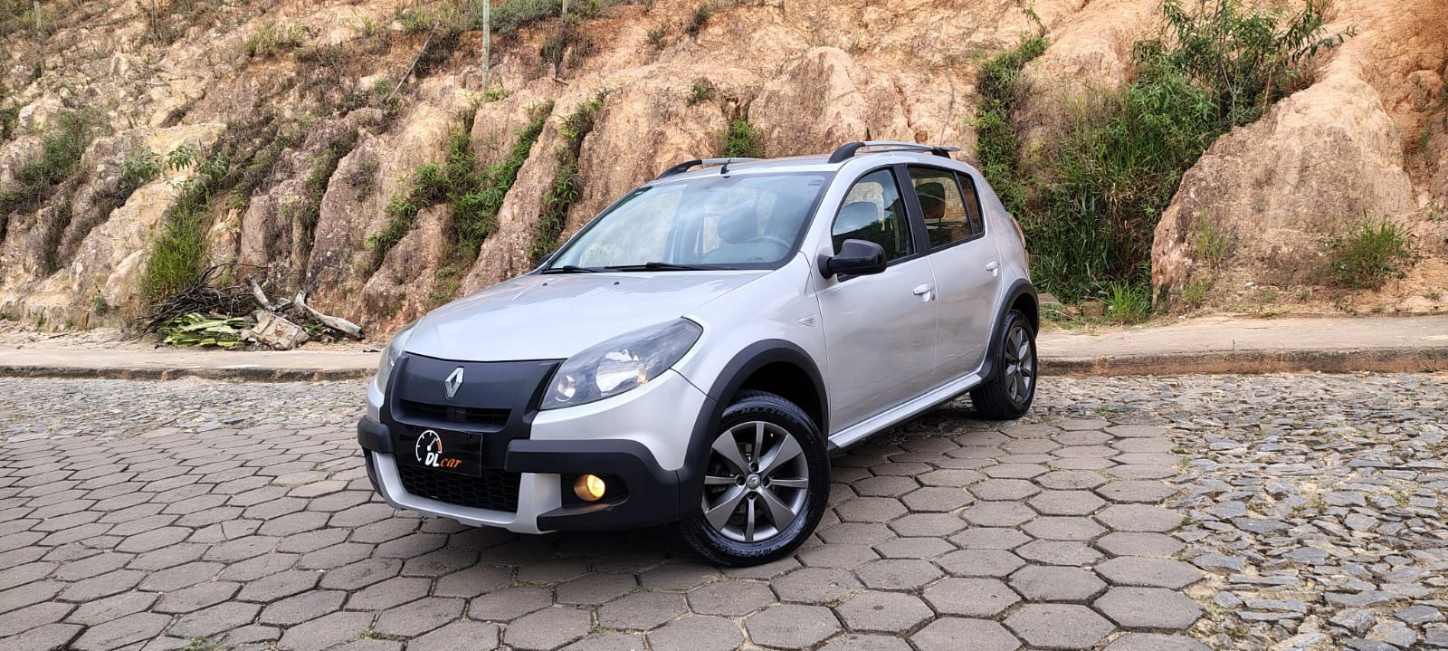 RENAULT SANDERO 1.6 STEPWAY 8V FLEX 4P MANUAL