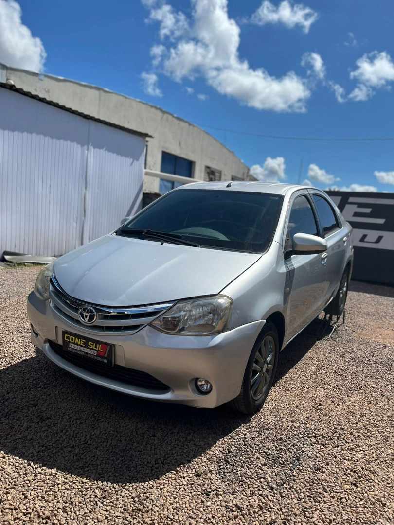 TOYOTA ETIOS 1.5 XLS 16V FLEX 4P MANUAL