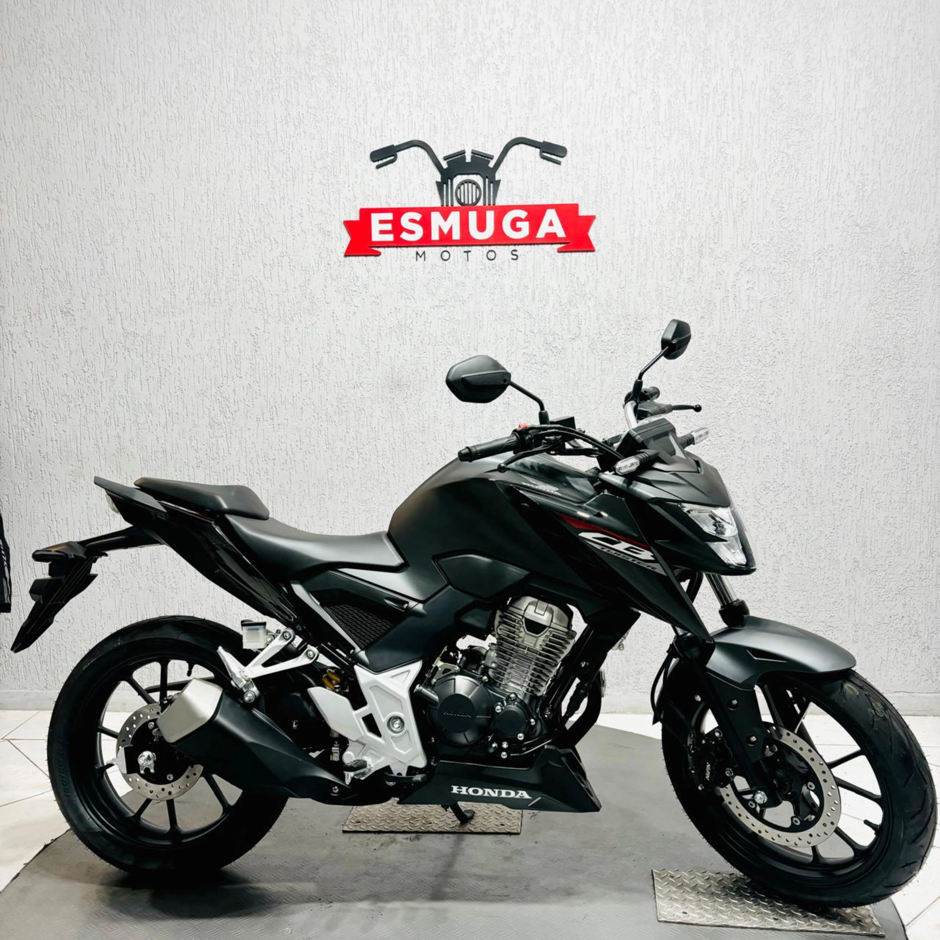 HONDA CB 300F TWISTER CBS Street