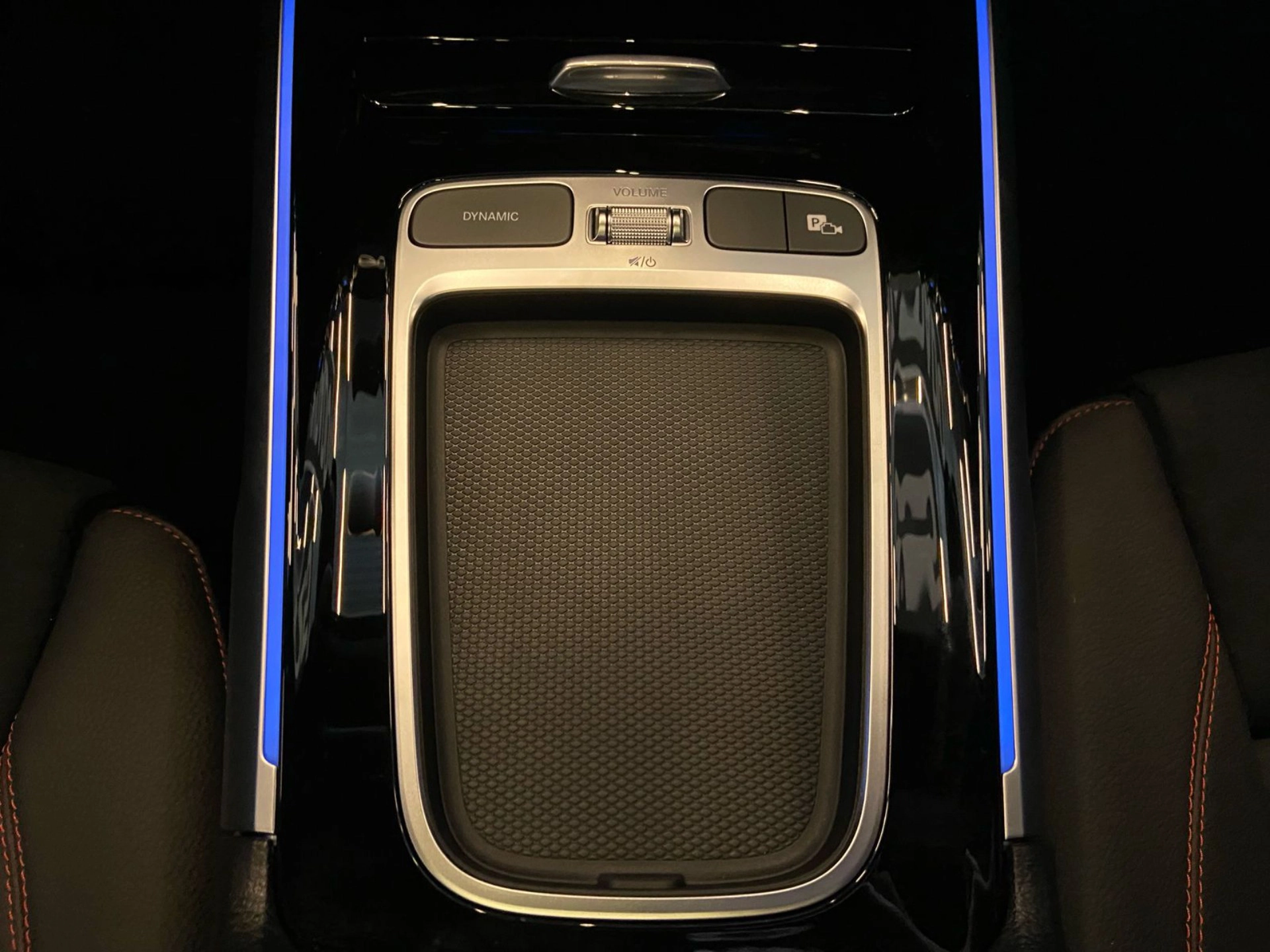 mercedes-benz GLB 220 2.0 MHEV AMG LINE 4MATIC 8G-DCT 2025