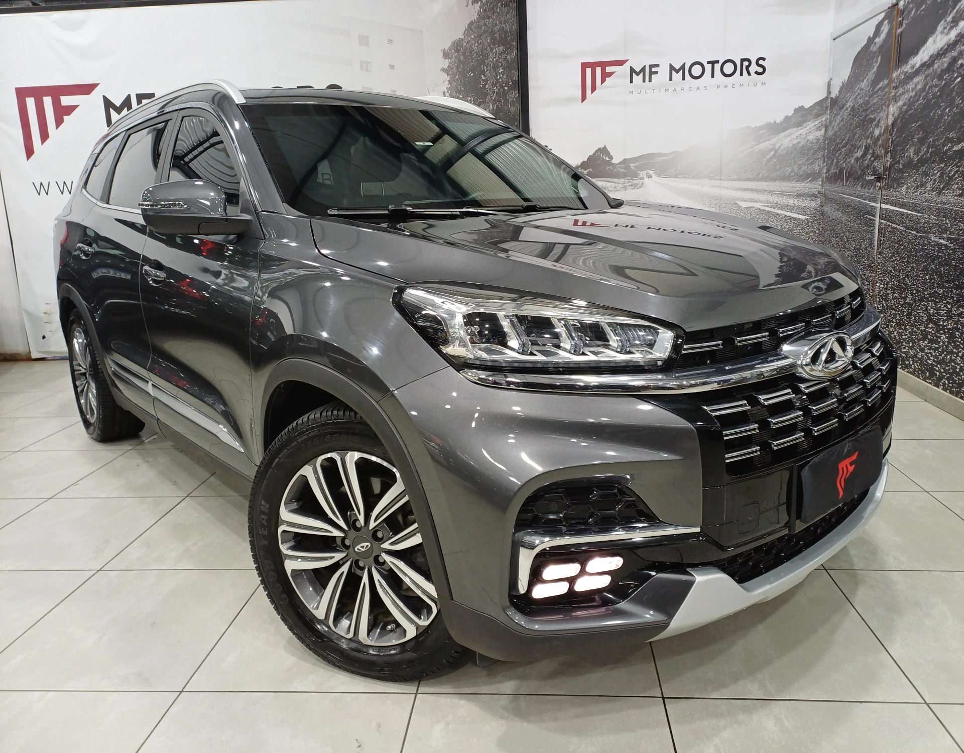 TIGGO 8