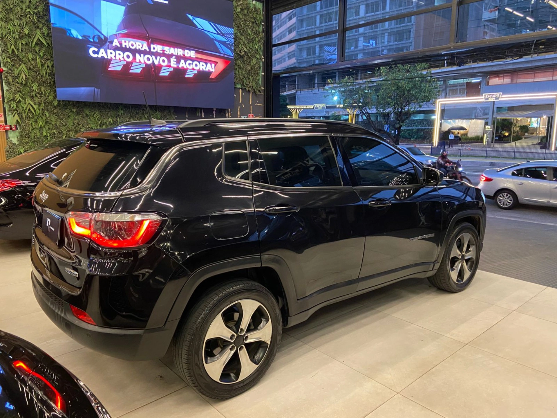 jeep COMPASS 2.0 16V FLEX LONGITUDE AUTOMÁTICO 2017
