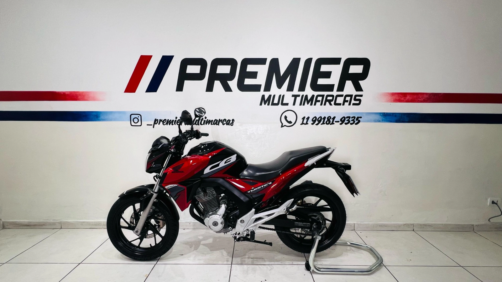 HONDA CB TWISTER Street