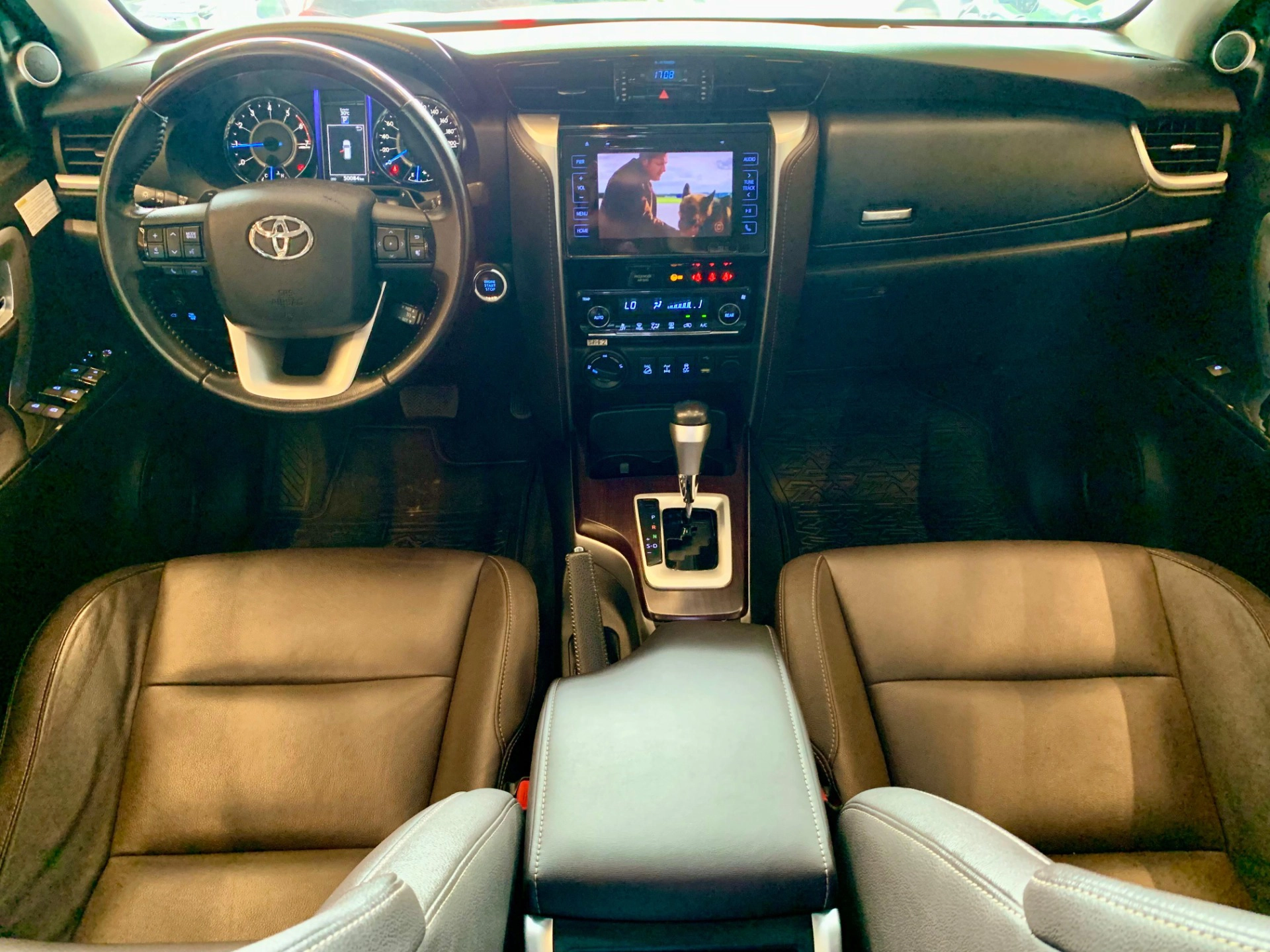 toyota HILUX SW4 4.0 SRX 4X4 7 LUGARES V6 24V GASOLINA 4P AUTOMÁTICO 2016