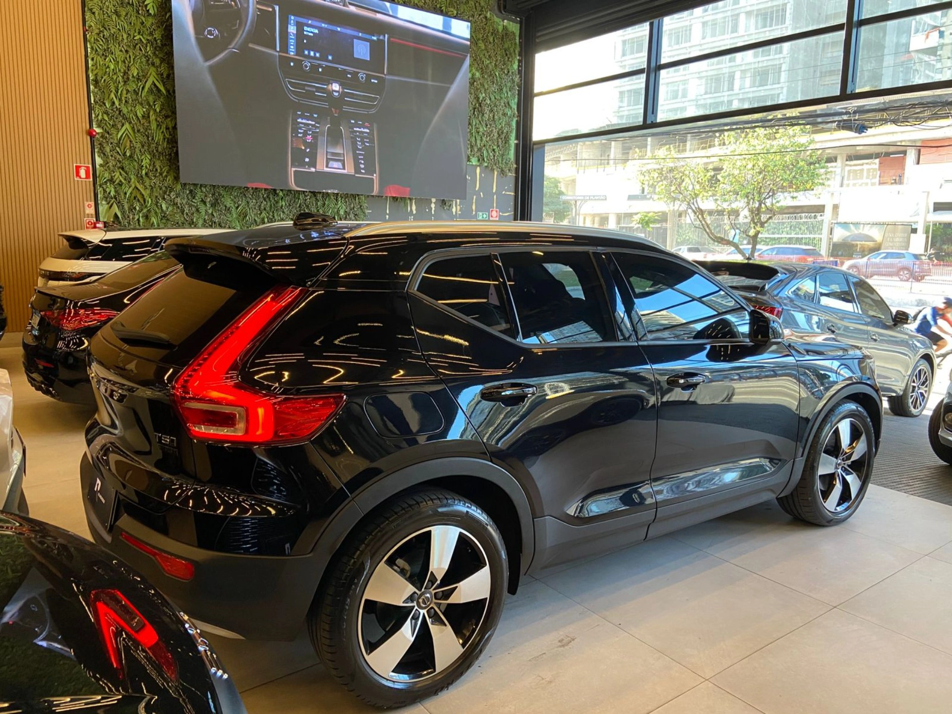 volvo XC40 2.0 T5 GASOLINA MOMENTUM AWD GEARTRONIC 2019