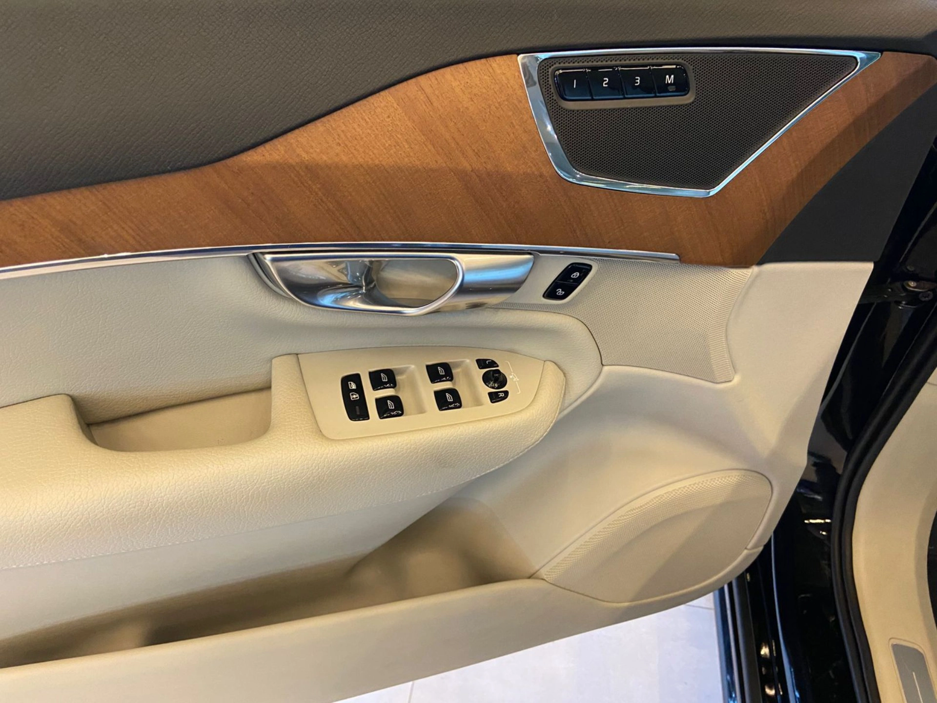 volvo XC90 2.0 T8 HYBRID INSCRIPTION EXPRESSION AWD GEARTRONIC 2022