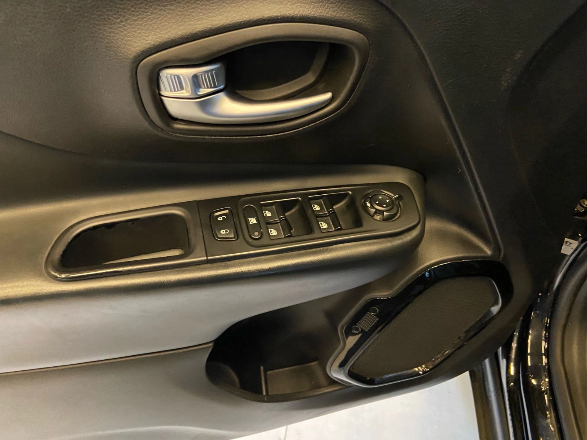 jeep RENEGADE 1.8 16V FLEX LIMITED 4P AUTOMÁTICO 2018