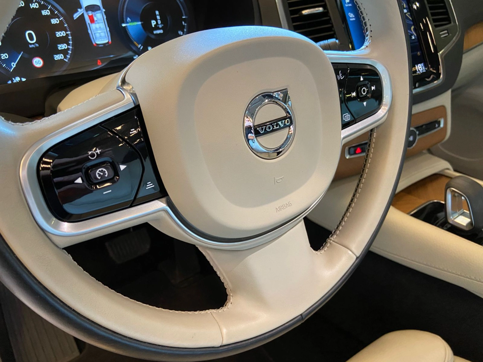 volvo XC90 2.0 T8 HYBRID INSCRIPTION EXPRESSION AWD GEARTRONIC 2022