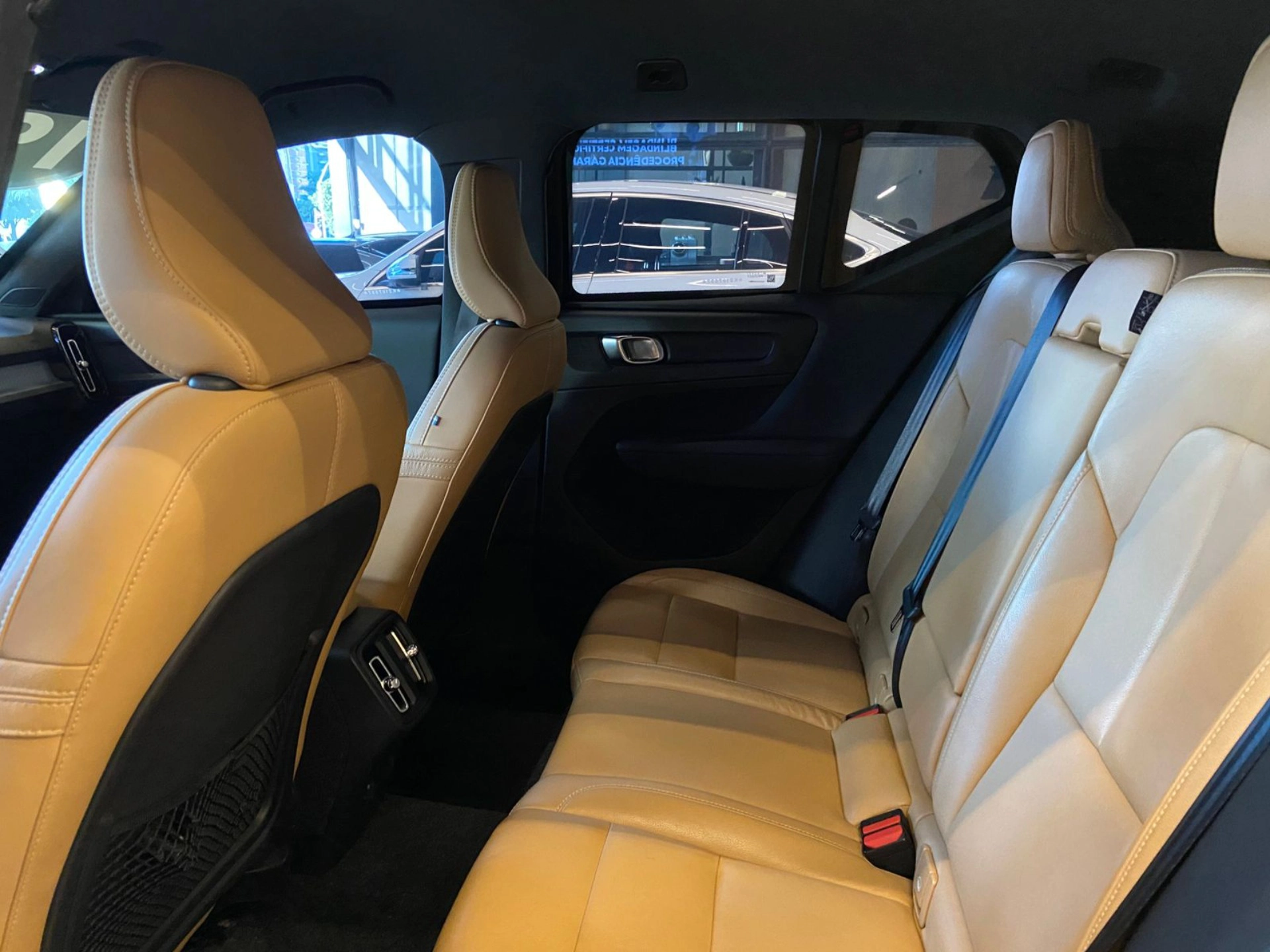 volvo XC40 2.0 T5 GASOLINA MOMENTUM AWD GEARTRONIC 2019