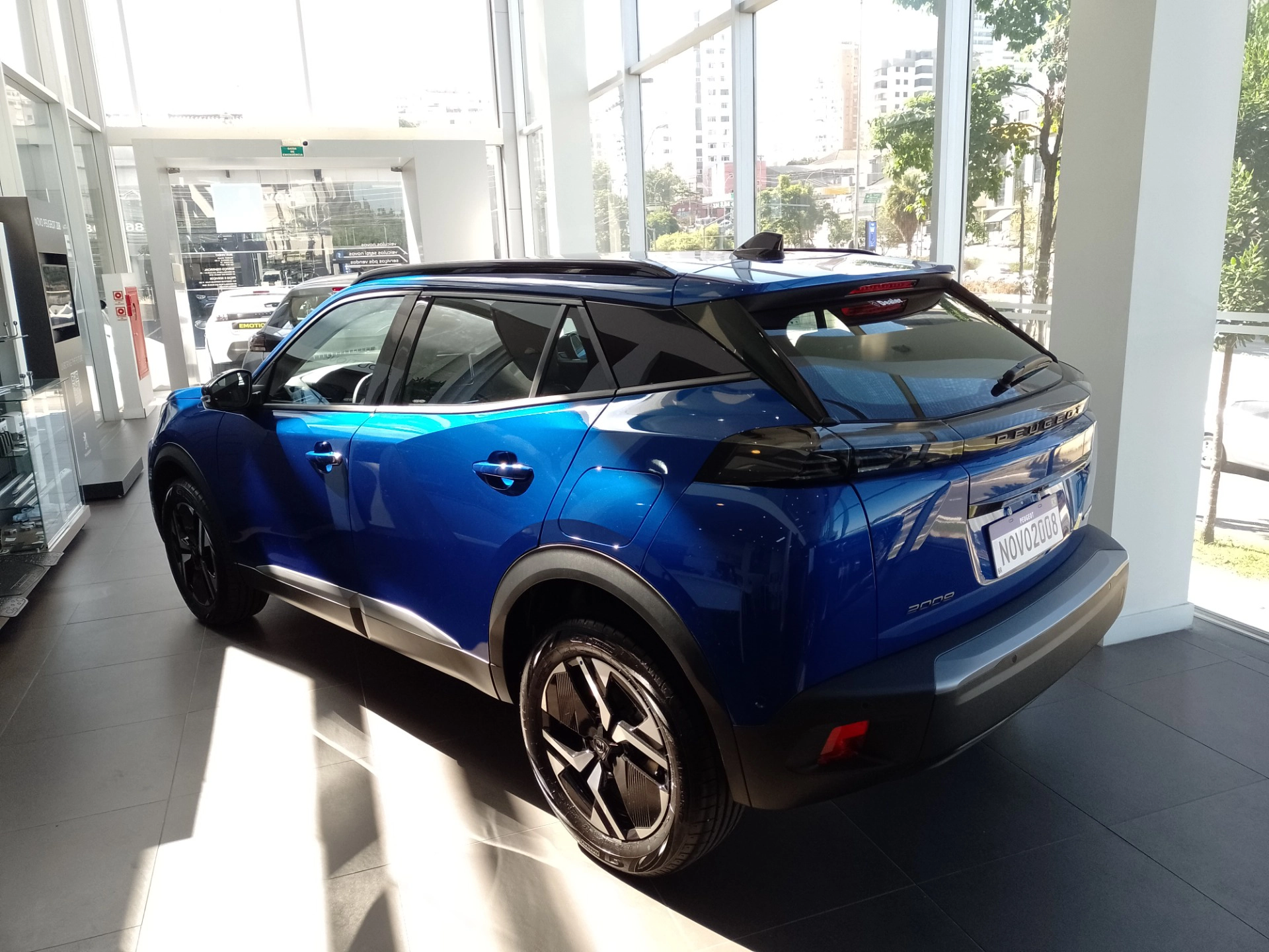 PEUGEOT-2008-1.0 TURBO 200 FLEX ALLURE CVT