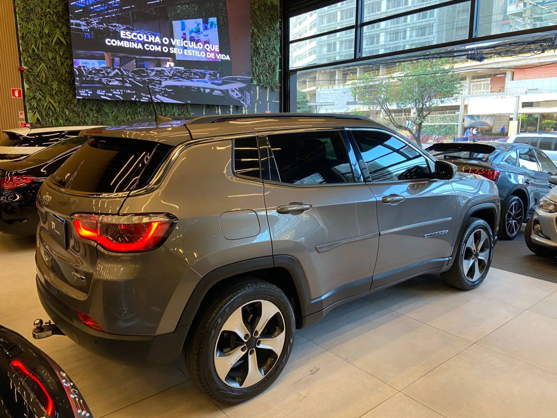 jeep COMPASS 2.0 16V FLEX LONGITUDE AUTOMÁTICO 2017