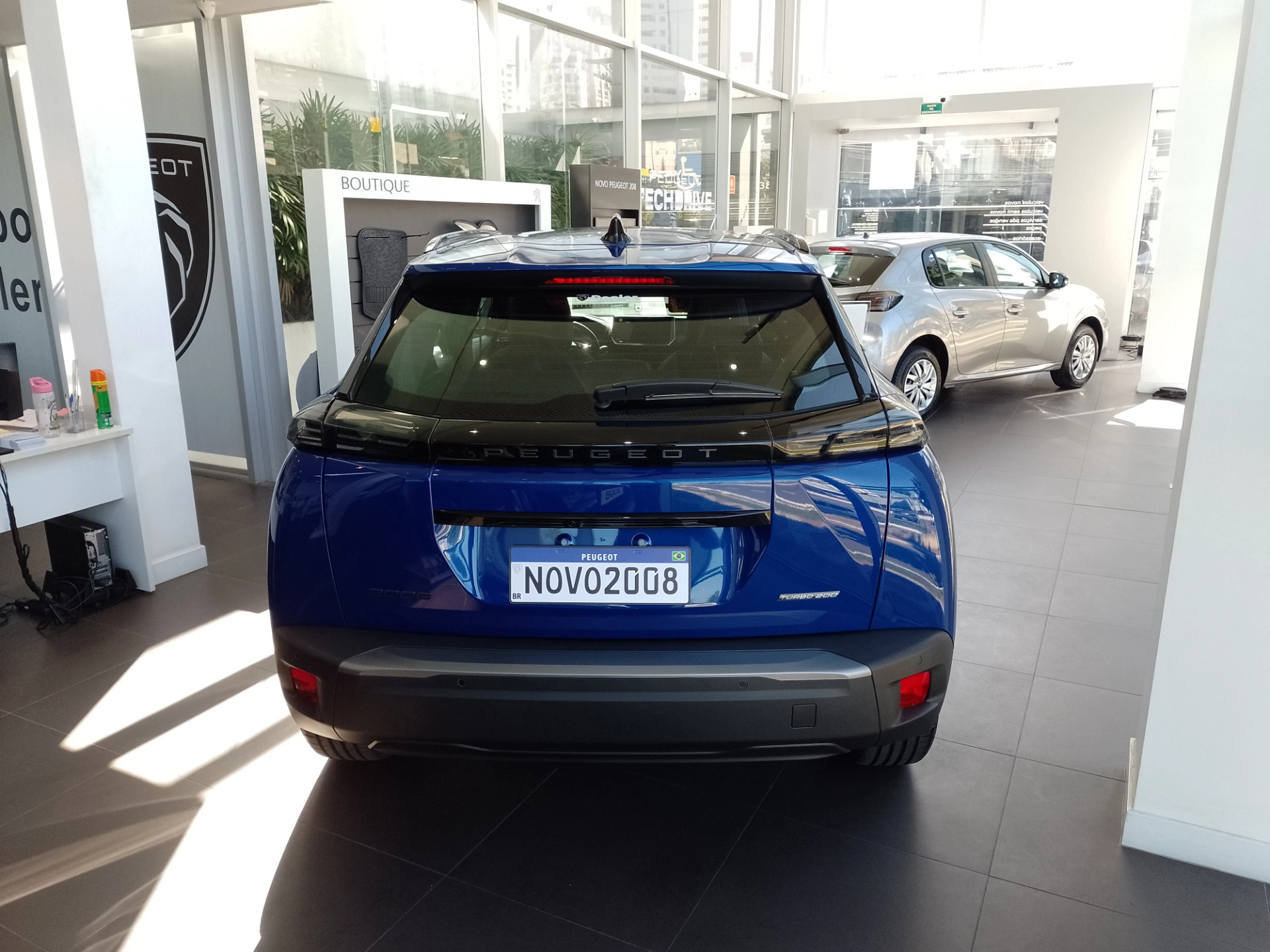 PEUGEOT-2008-1.0 TURBO 200 FLEX ALLURE CVT